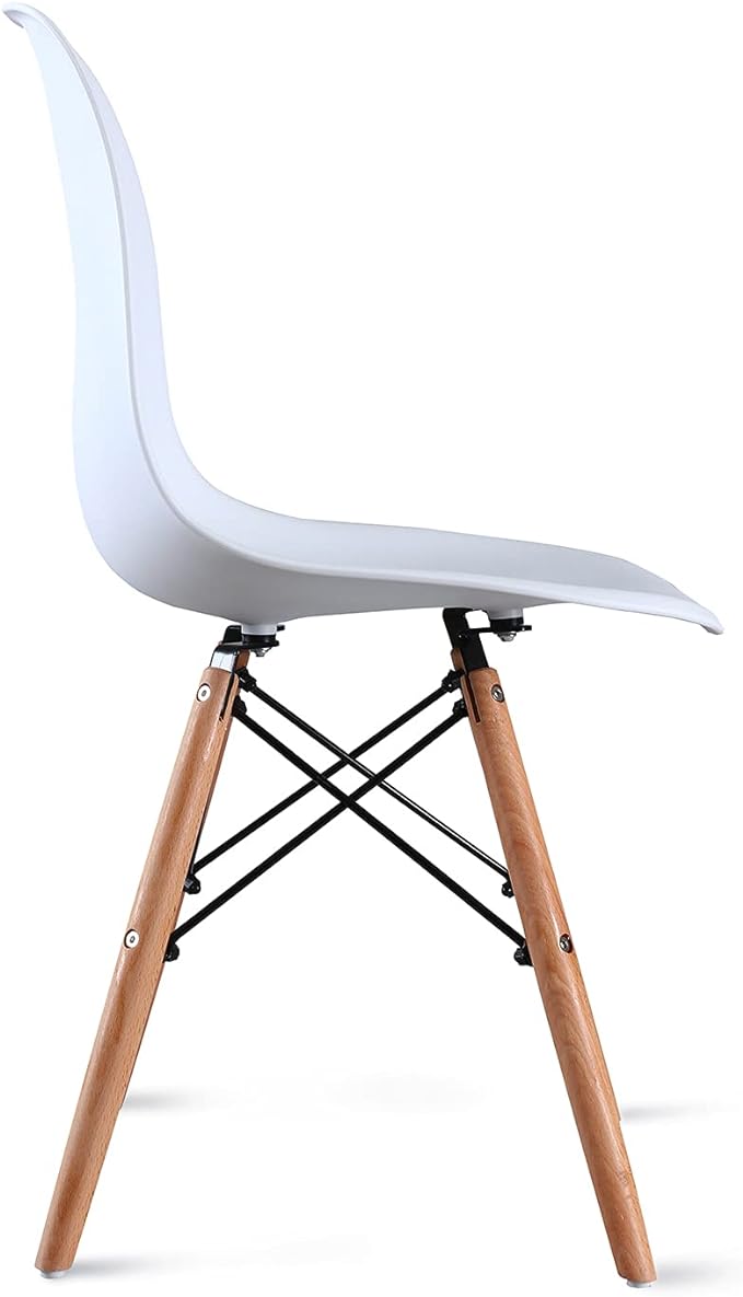 Juego de 4 sillas nórdicas Americanas marca Amazon Basics en color Blanco