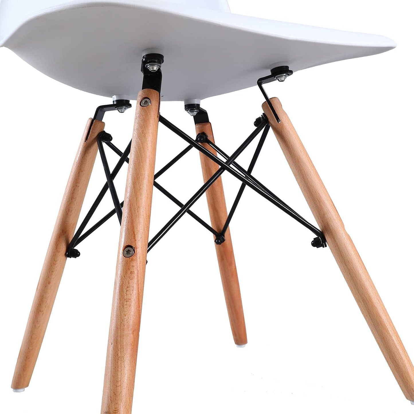 Juego de 4 sillas nórdicas Americanas marca Amazon Basics en color Blanco